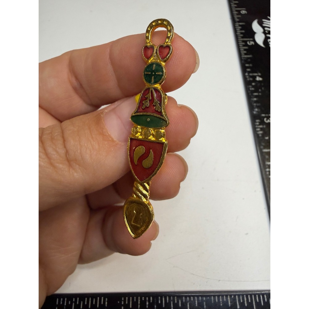 Vintage Welsh Lovespoon Brooch Pin Gold Tone Enamel Red Green Celtic Heritage